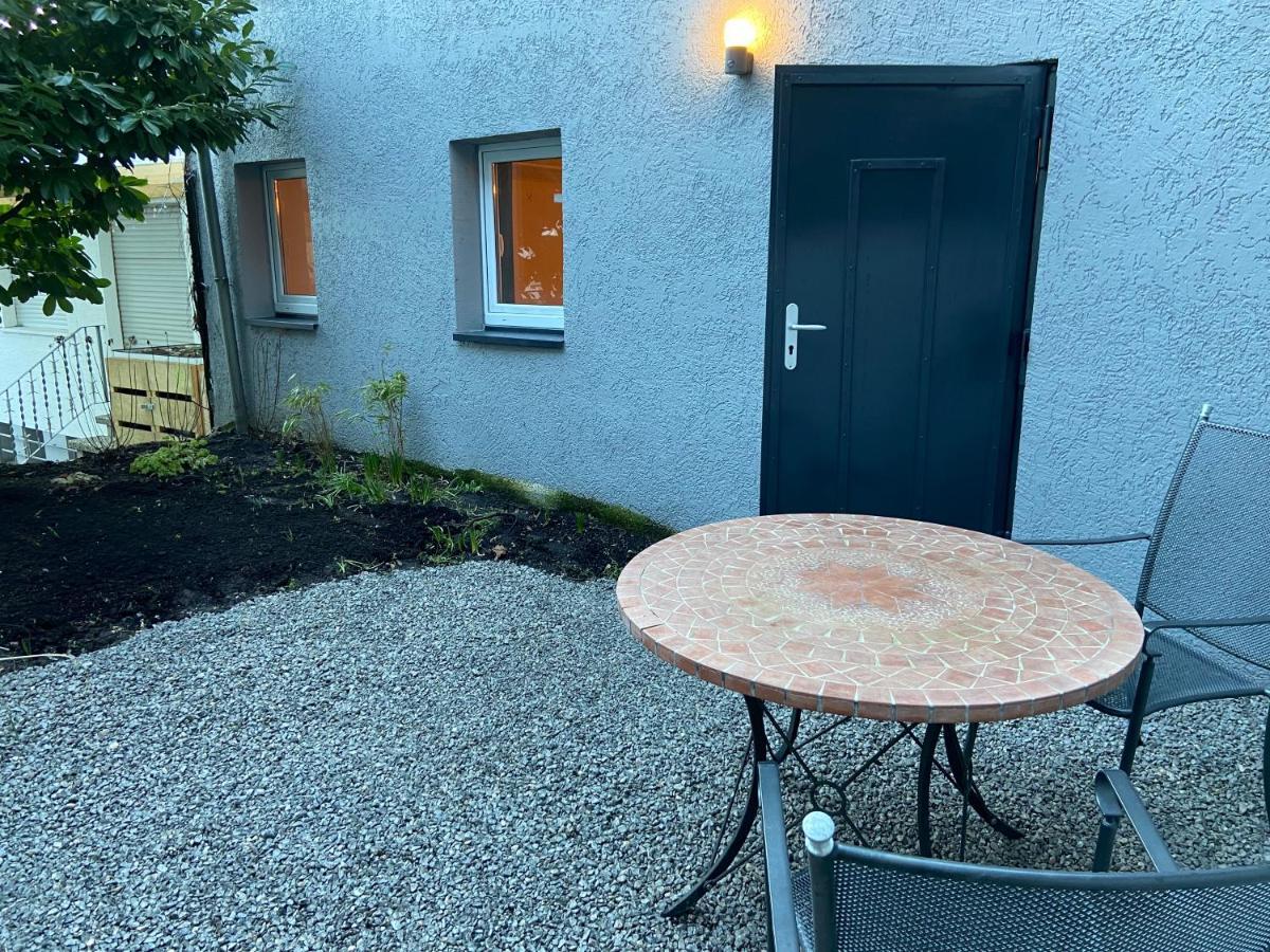 Art Boutique Budget Apartment Im Hinterhof Menden Altstadt Екстер'єр фото