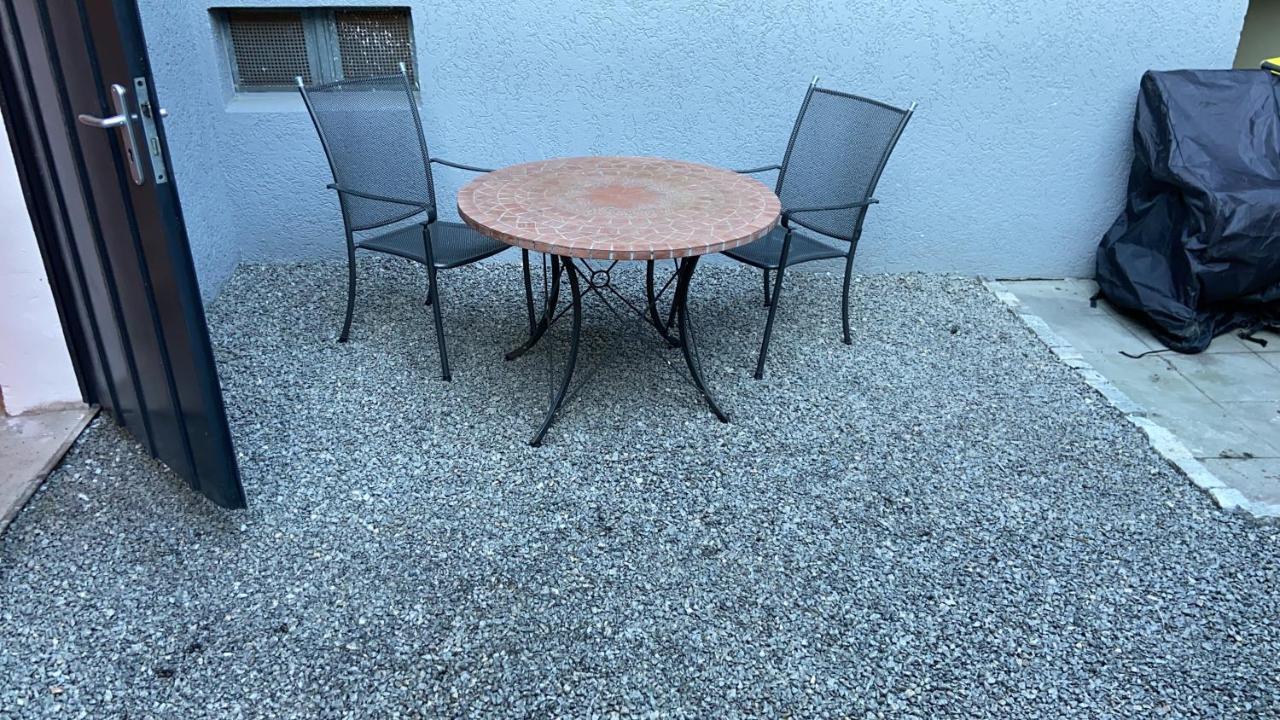 Art Boutique Budget Apartment Im Hinterhof Menden Altstadt Екстер'єр фото